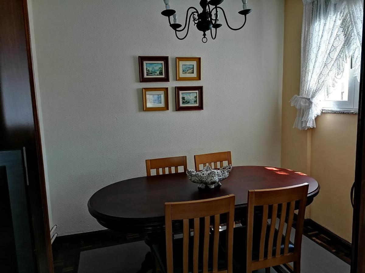 Piso En Pleno Centro De Mino Derecha Appartement Buitenkant foto