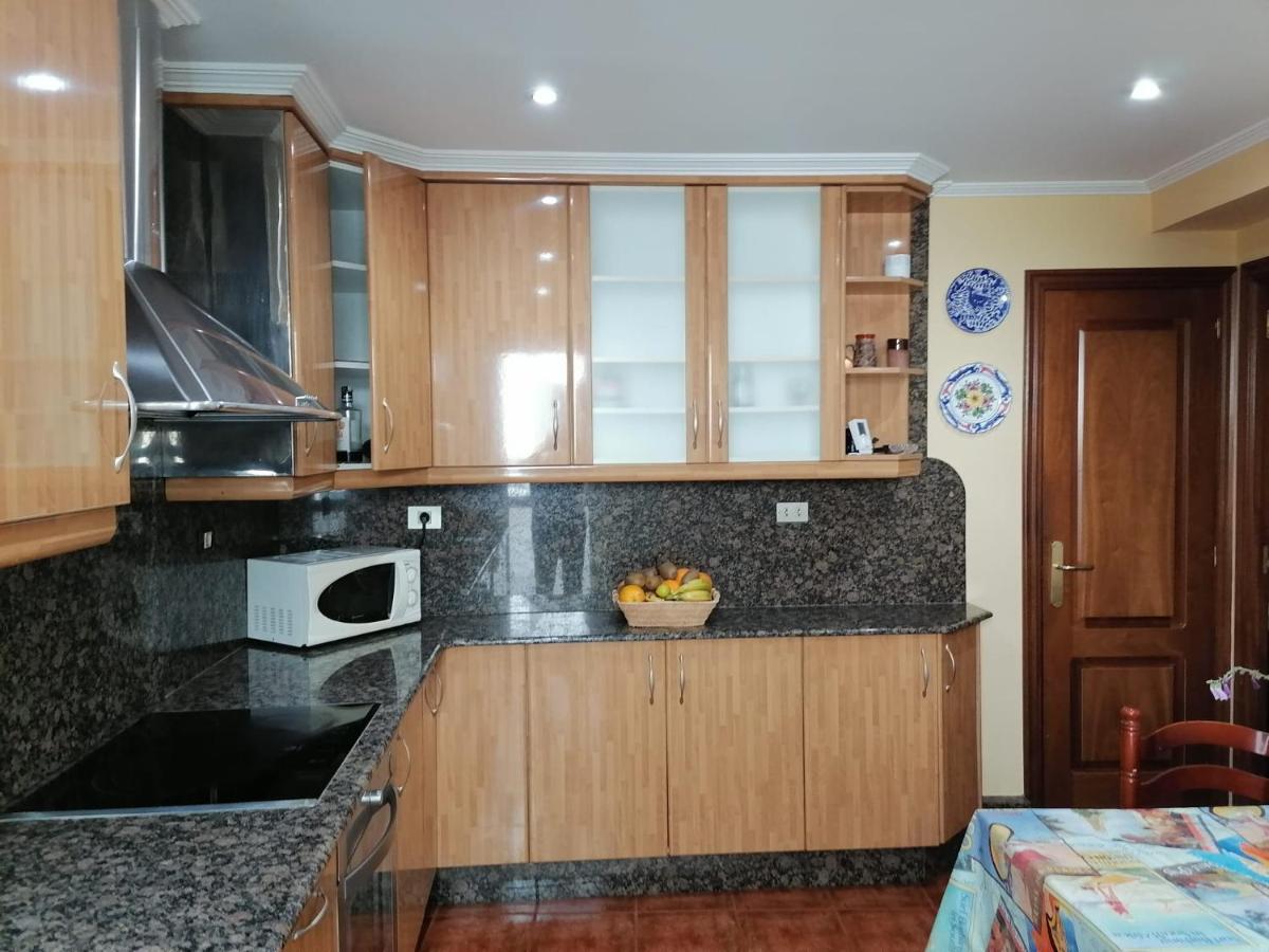 Piso En Pleno Centro De Mino Derecha Appartement Buitenkant foto