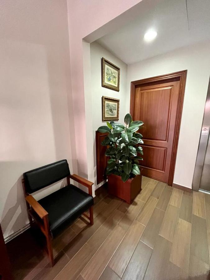 Piso En Pleno Centro De Mino Derecha Appartement Buitenkant foto